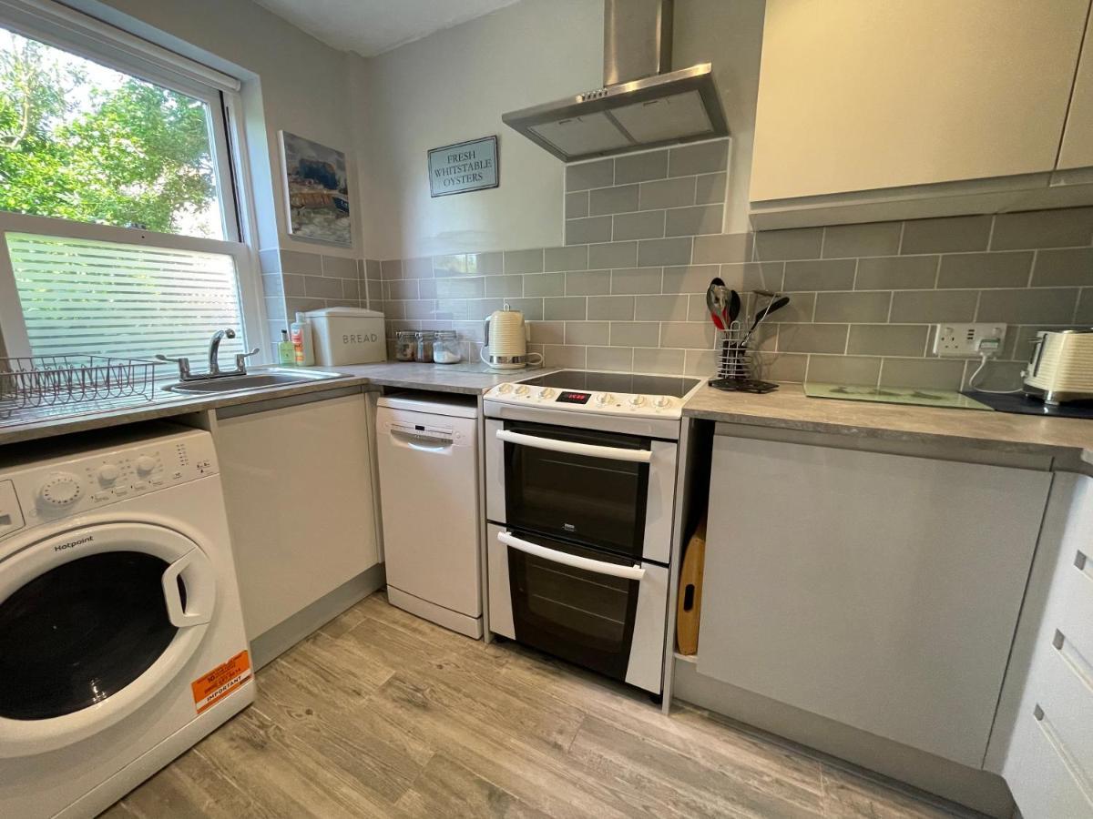 Courtyard House, With Parking And Patio Garden Villa Whitstable Eksteriør bilde
